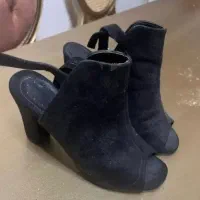 دو جفت کفش در حد نو