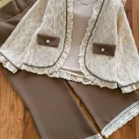 خیاطی|لباس|تربت جام, نظامی|دیوار