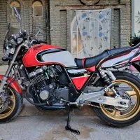 cb 400