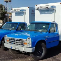 راننده نیسان یخچال دار همراه با خودرو