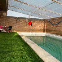 ویلا-استخر-سرپوشیده-زردنجان