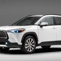 تویوتا کرولا کراس هیبرید ۲۰۲۵