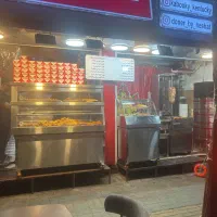 نیرو جهت کار در فست فود