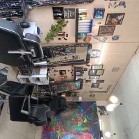 همکار ارایشگر اقا