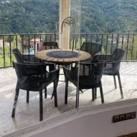 اتشدان و صندلی