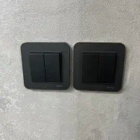 یه تعداد کلید پریز و لامپ و سه شعله و سیم کشی برق