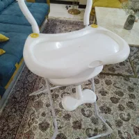 فروش یک عدد میز غذاخوری