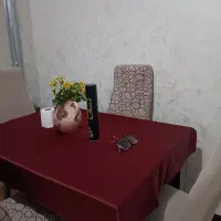 میز نهار خوری چهار نفره کاملا سالم وتمیز|میز و صندلی غذاخوری|سیاهکل, |دیوار