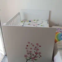 تخت نوزاد.قیمت توافقی