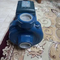 پمپ آب یک و نیم اسب نو و پلمپ