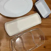 چند تیکه ظرف کارکرده در حد نو