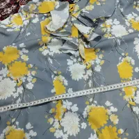 شومیز دوختنی|لباس|قم, وادی السلام|دیوار