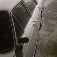 باسلام یک خودرو پیکان مدل ۷۲فروشی برسد