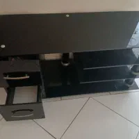 میز شیشه دودی تلویزیون