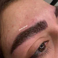 میکروبلیدینگ ابرو و نیازمند مدل شیدینگ و خط چشم