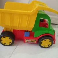 کامیون اسباب بازی