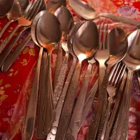 قاشق چنگال کار کرده درهم|ظروف سرو و پذیرایی|فشاپویه, |دیوار