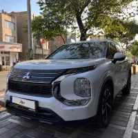 میتسوبیشی اوتلندر 2023 تک دف فول