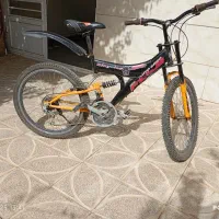 دوچرخه کمک وسط فوجی