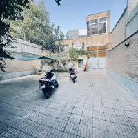 حاشیه عبادی۲۵شمالی//۳۰۰زمین۳۰۰زیربناهمکف بالا|فروش خانه و ویلا|مشهد, راه آهن|دیوار