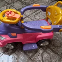 ماشین حمل کودک سایز بزرگ و تمیز و در حد نو