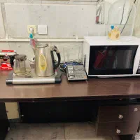 میز‌تحریر بزرگ