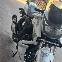 آپاچی 180