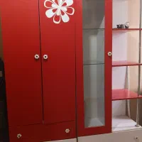 دو عدد کمد سفید قرمز