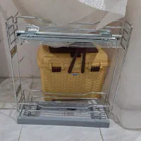 نظم دهنده ریلی داخل کابینت. سوپرمارکت