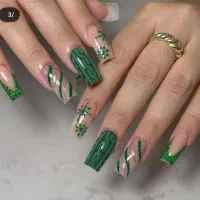 کاشت  ناخن فقط فقط ۳۰۰تومان