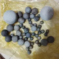 سنگهای کهنه گبری به تعداد 50عدد