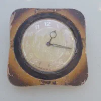 ساعت کوکی کلکسیونی باقدمت بالایه ۱۰۰ساله