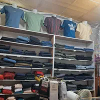 لباس ها به فروش میرسد