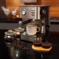 اسپرسو ساز با یک برگه چک کادو  روز پدر و مرد