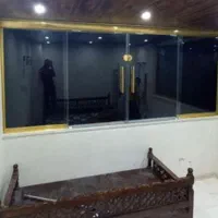 تعمیر ،ریگلاژ و نصب شیشه سکوریت|خدمات پیشه و مهارت|کرمانشاه, |دیوار