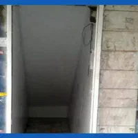 زیر-پله-تجاری-یا-مغازه-پور-تردد-وشلوغ