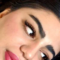 کلیه خدمات اصلاح ابرو اکستنشن مژه لیفت ابرو و مژه