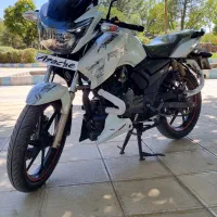 آپاچی 180 لا کاغذی