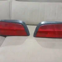 یک جفت چراغ عقب پارس