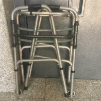 واکر آلومینیومی تاشو قابلیت تنظیم ارتفاع درحدنو|آرایشی، بهداشتی، درمانی|تهران, فلسطین (میدان انقلاب)|دیوار