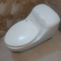 توالت فرنگی شوتینگدار بسیار تمیز