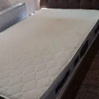 تخت و خوشخواب