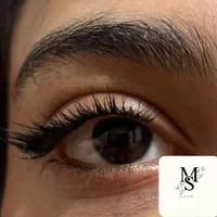 کاشت مژه با بهترین متریال|خدمات آرایشگری و زیبایی|اصفهان, باب الدشت|دیوار