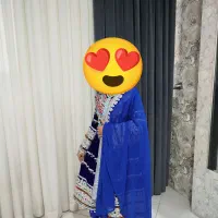 لباس گند افغانی|لباس|قم, دروازه چوبی|دیوار