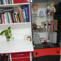 کمد و میز تحریر و کمد لباس نوجوان و کتابخانه