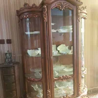 کمد لباس و تعدادی لوازم منزل