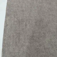 دوعدد موکت قهوه ای عرض یک متر طول ۶ متر