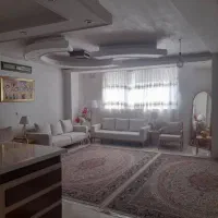 ویلایی،۳ خواب،طبقه بالا،درب ساختمان