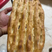 به یک چونه زن جهت کار درنانوایی