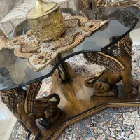 یک دست مبل ۹ نفره سلطنتی به همراه ویترین زیبا|مبلمان خانگی و میز عسلی|اصفهان, پارک مشتاق|دیوار